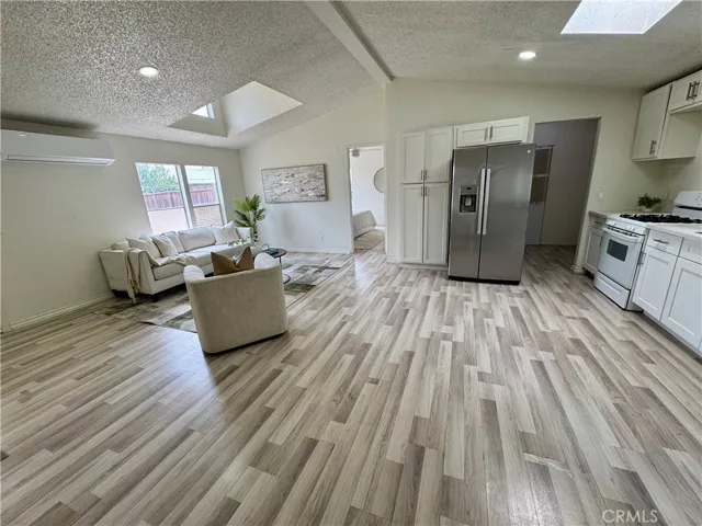 5800 Hamner Avenue 442, Eastvale, California 91752 — photo 4