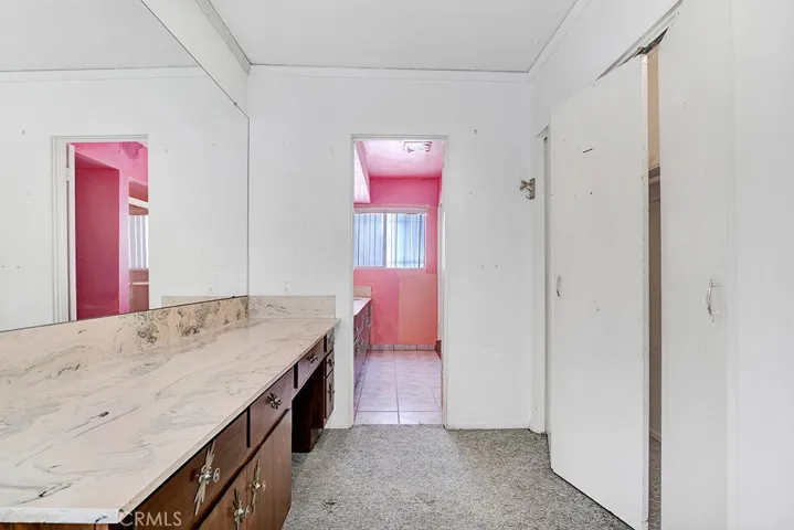 Primary vanity area