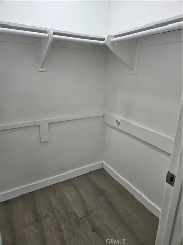 Walk-in Closet Bedroom #1