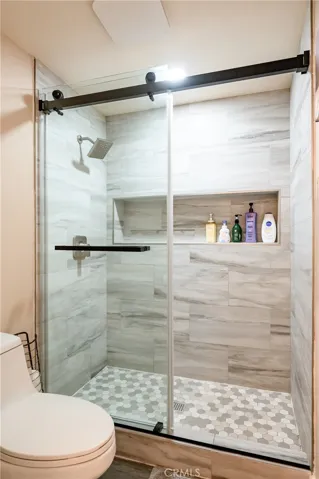1955 master bath shower & toilet room