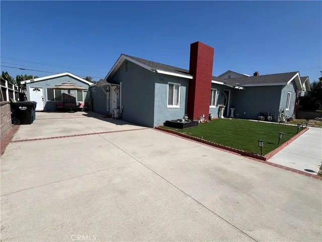 Driveway can park 6 to 8 cars.