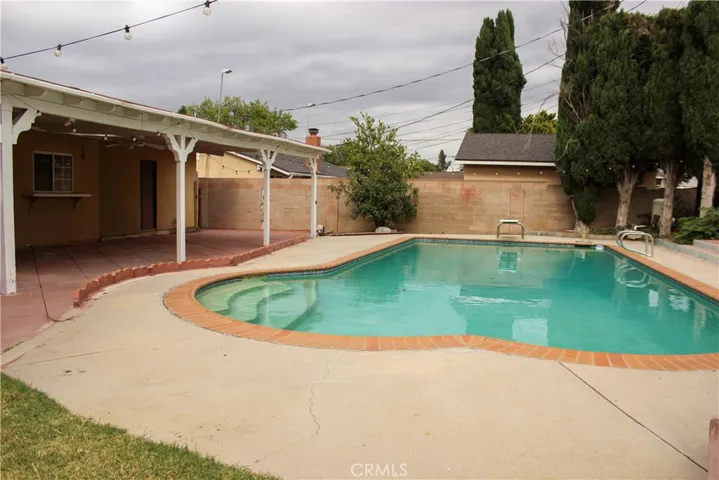 20124 Citronia, Chatsworth, California 91311