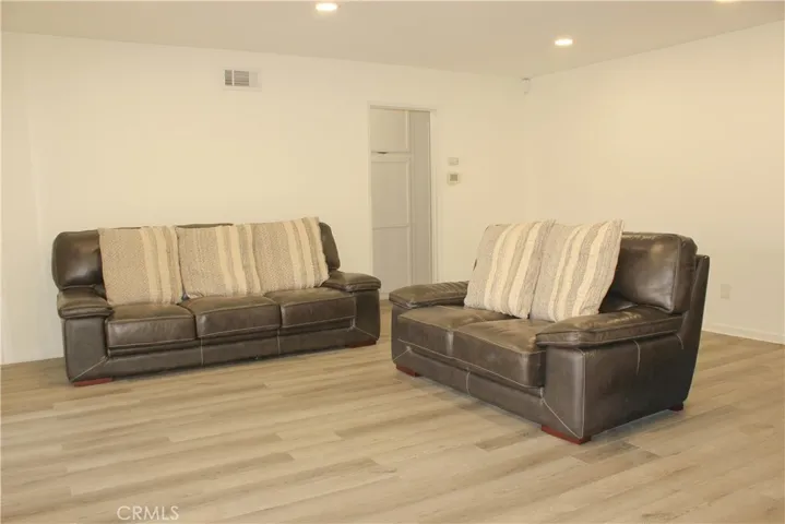 20124 Citronia, Chatsworth, California 91311