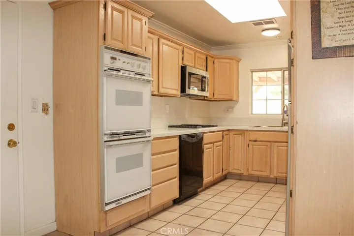 20124 Citronia, Chatsworth, California 91311