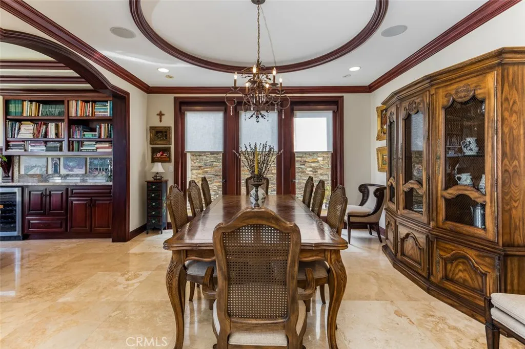 Formal Dining
