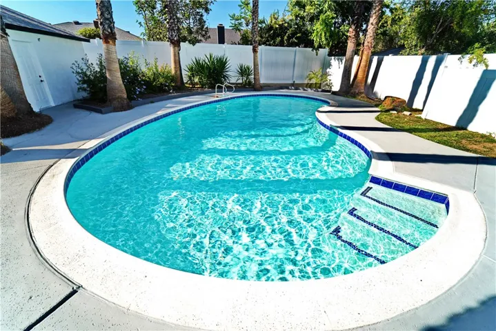 18635 Lanark, Reseda, California 91335