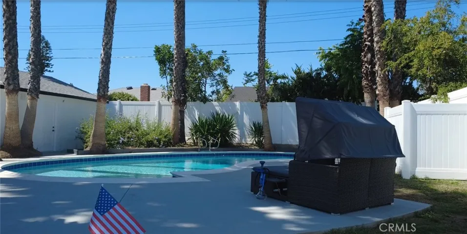 18635 Lanark, Reseda, California 91335