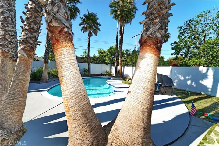 18635 Lanark, Reseda, California 91335