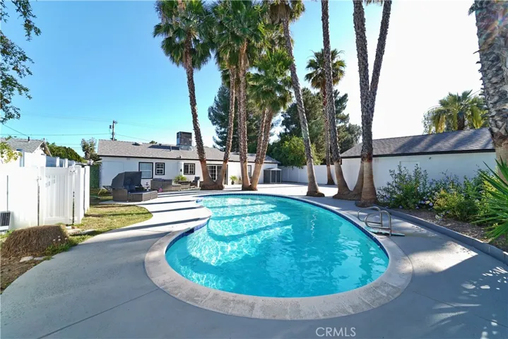 18635 Lanark, Reseda, California 91335
