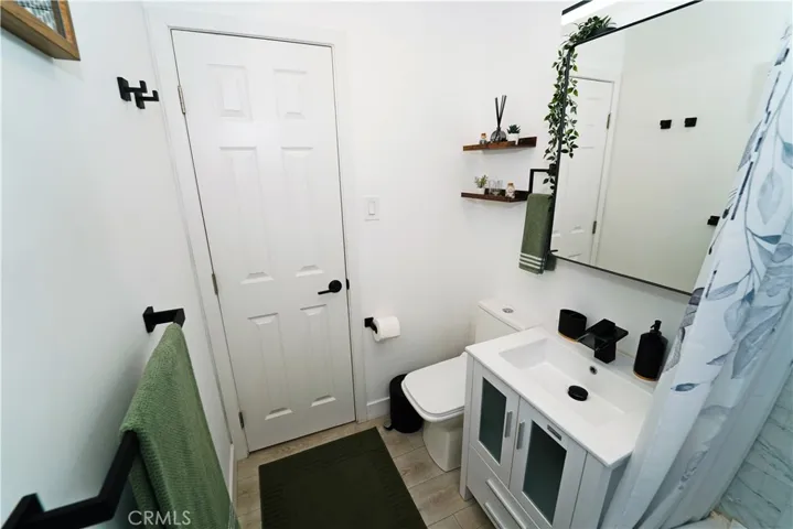18635 Lanark, Reseda, California 91335