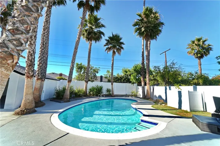 18635 Lanark, Reseda, California 91335