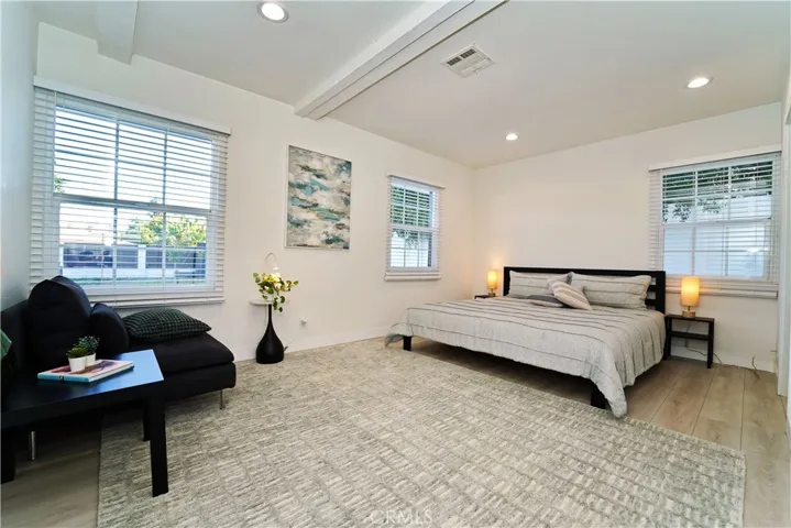18635 Lanark, Reseda, California 91335