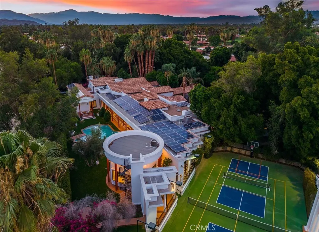no rear neighbors- fully private estate
