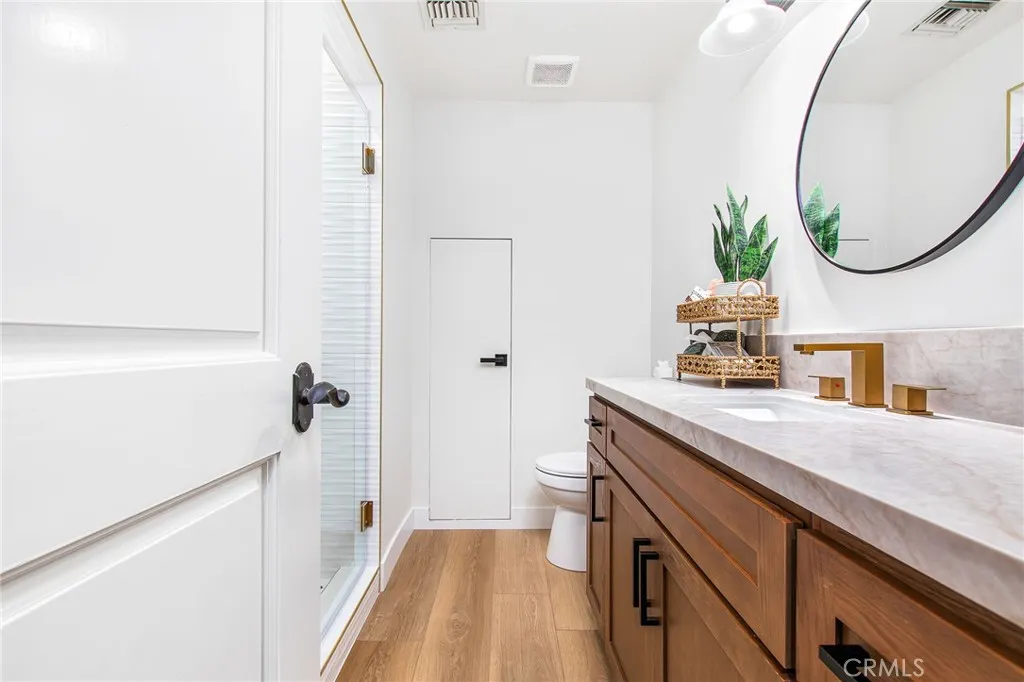 lower level full bathroom