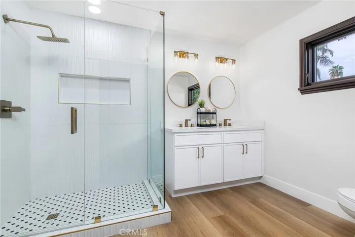 casita bathroom