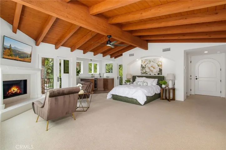 upstairs bedroom suite has a kitchenette