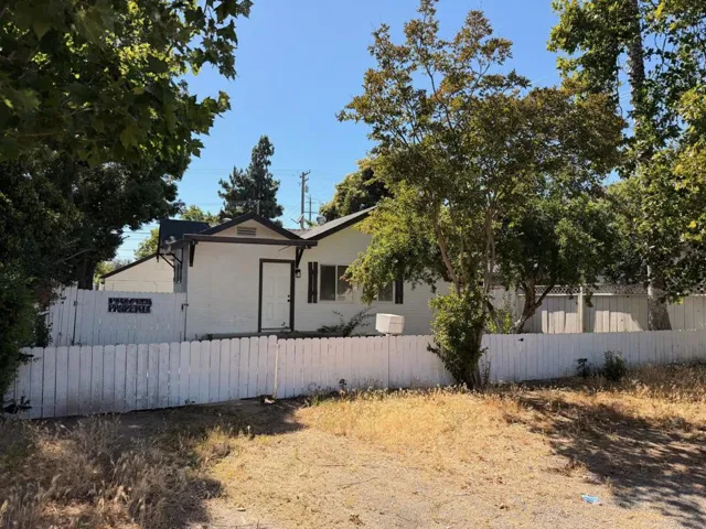 1505 Victoria Drive, Modesto, California 95351