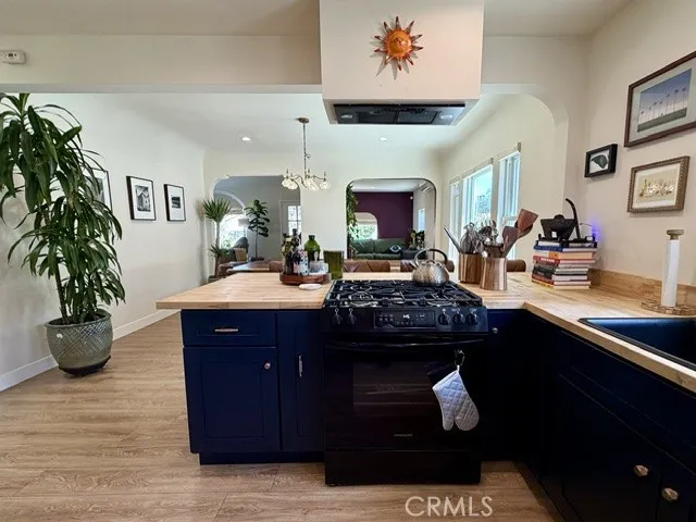 7819 S Harvard, Los Angeles, California 90047