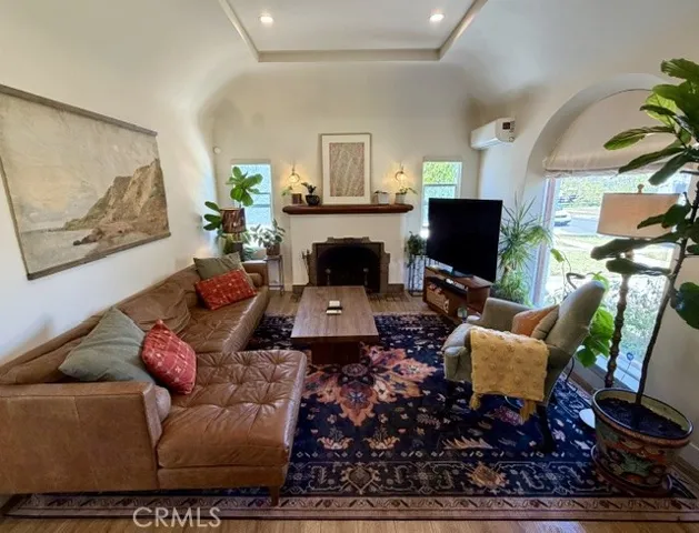 7819 S Harvard, Los Angeles, California 90047