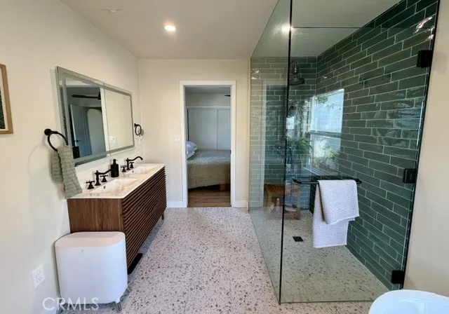 7819 S Harvard, Los Angeles, California 90047
