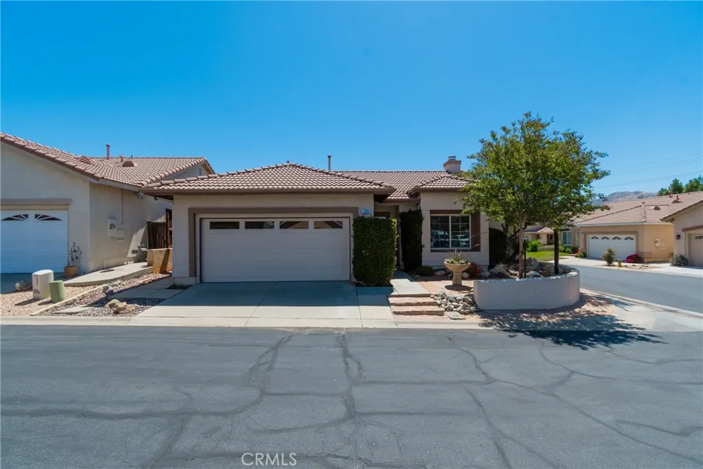 WELCOME HOME - 55+ GATED COMMUNITY - Beautiful Move In Ready Home