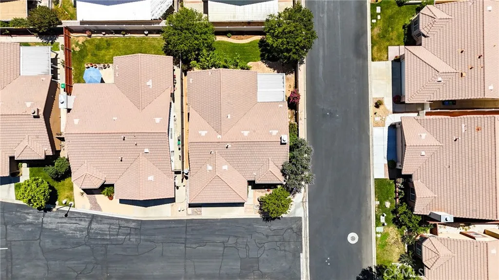Nice Landscaping front and backyards.