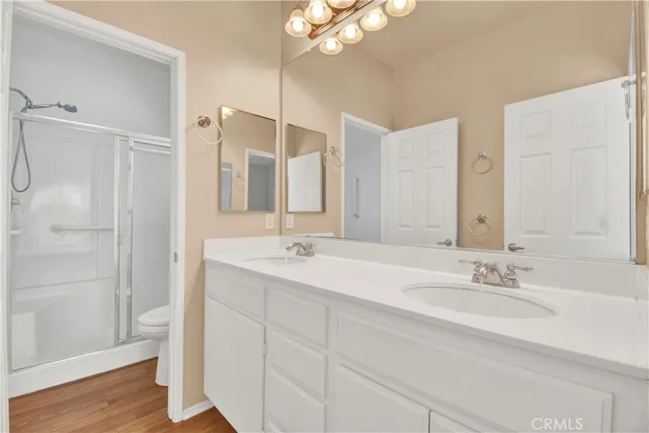 Primary Bedroom En-Suite