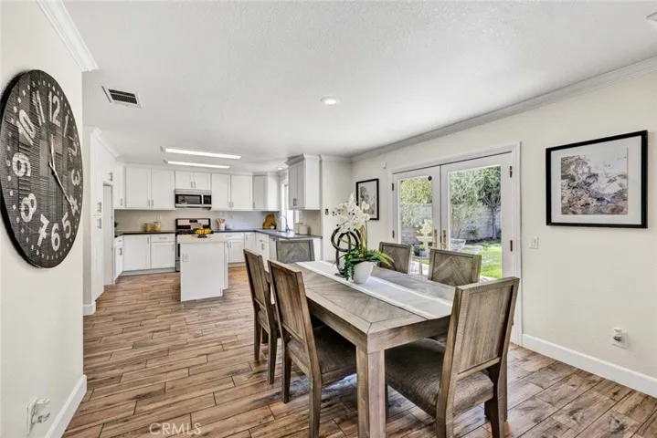 Dining area by kitchen