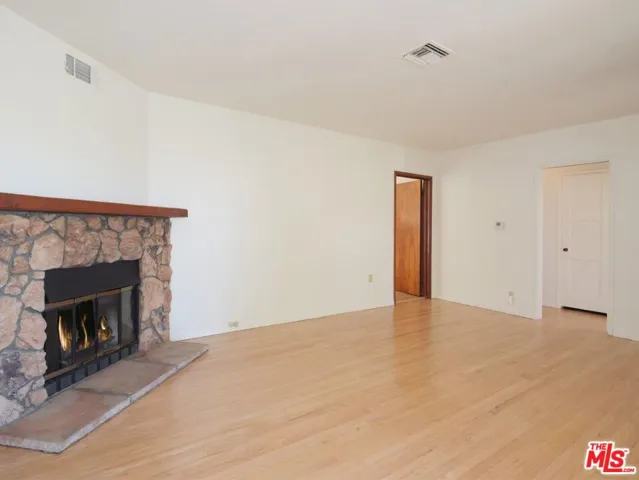 3179 Marwick Avenue, Long Beach, California 90808