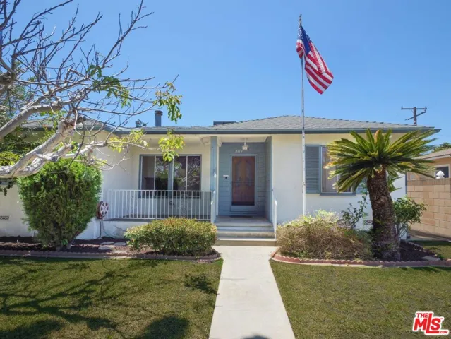 3179 Marwick Avenue, Long Beach, California 90808
