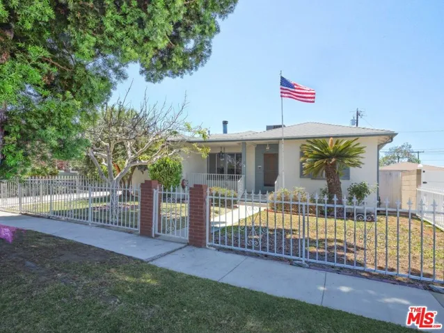 3179 Marwick Avenue, Long Beach, California 90808