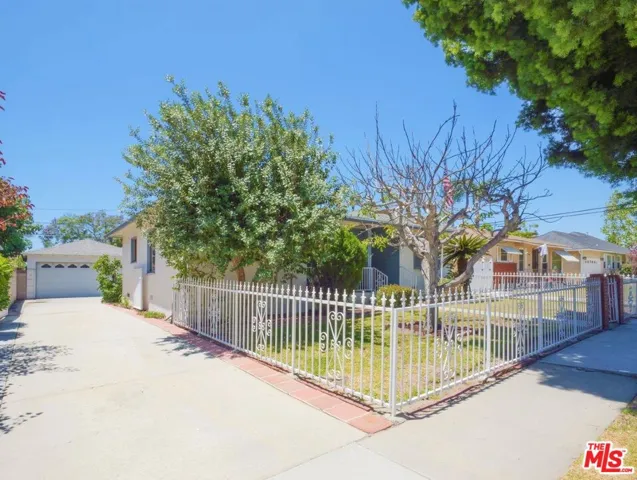 3179 Marwick Avenue, Long Beach, California 90808