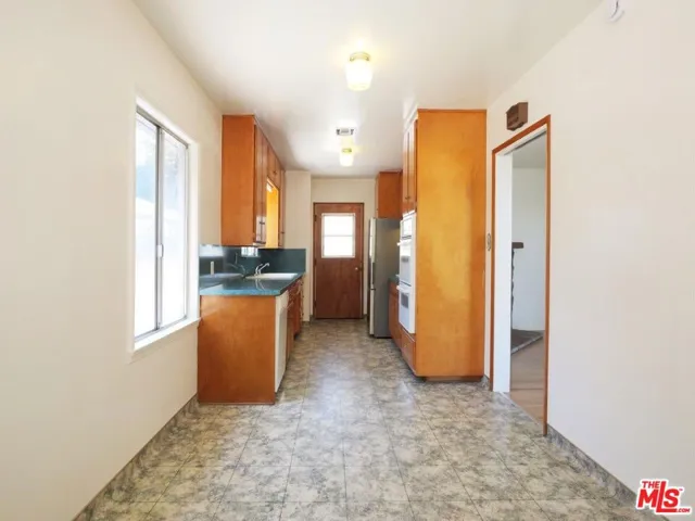 3179 Marwick Avenue, Long Beach, California 90808