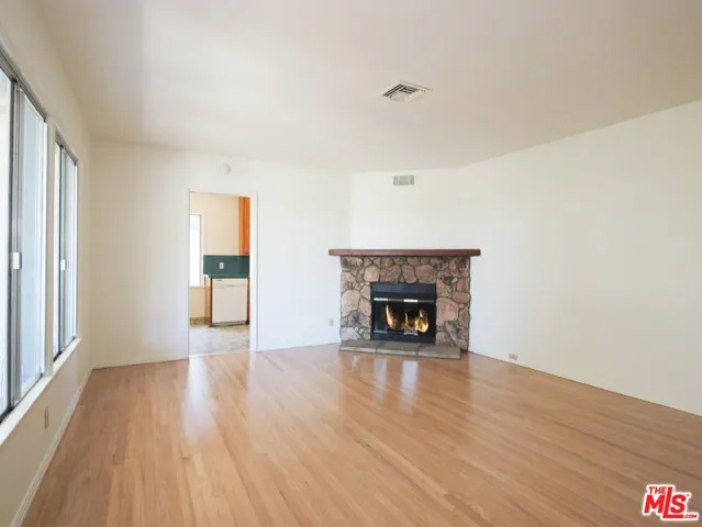 3179 Marwick Avenue, Long Beach, California 90808
