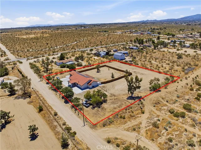 825 La Mesa Road, Pinon Hills, California 92372