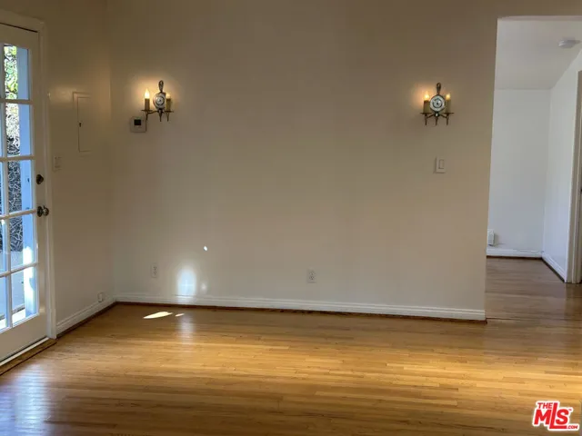 8711 Sherwood Drive, West Hollywood, California 90069
