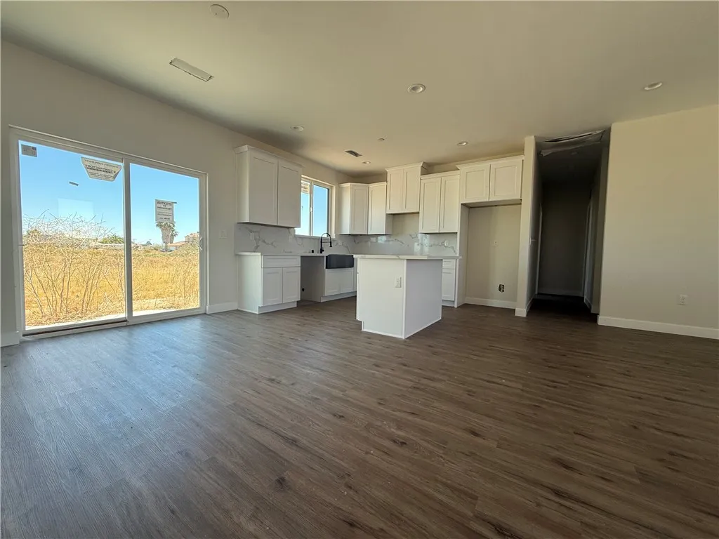 21600 Hacienda Boulevard, California City, California 93505 — photo 5