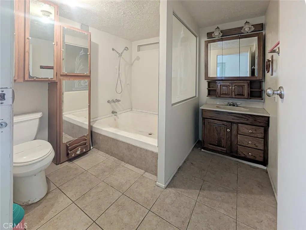 Secondary bathroom