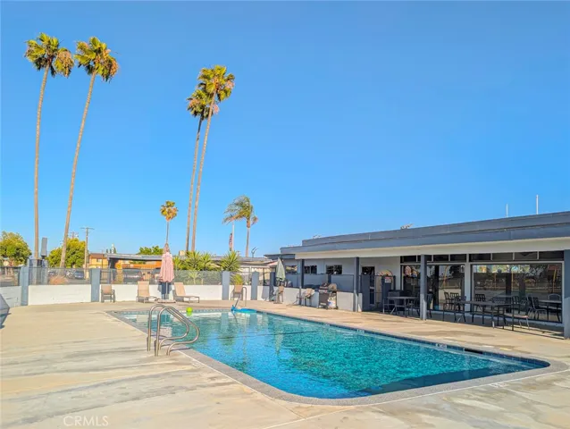 Pool 2