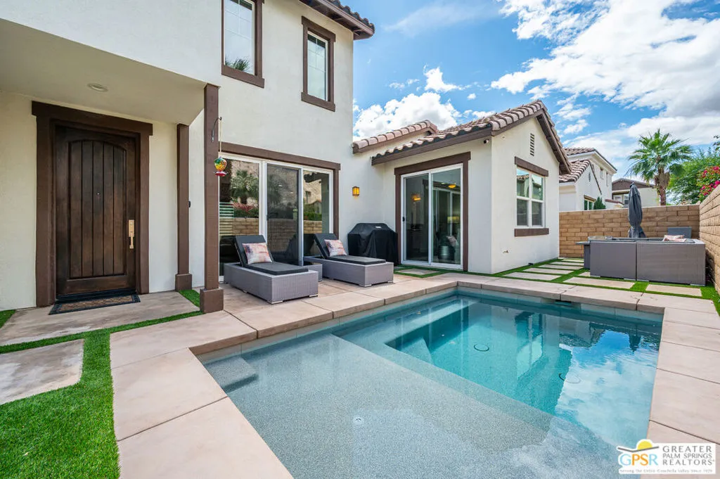 front door private jetted pool