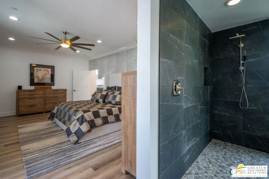 primary bath upstairs
