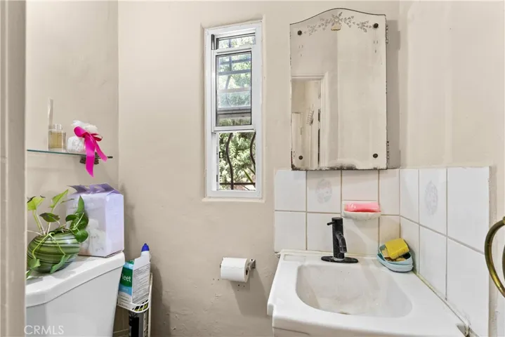 142 Stockbridge, Alhambra, California 91801