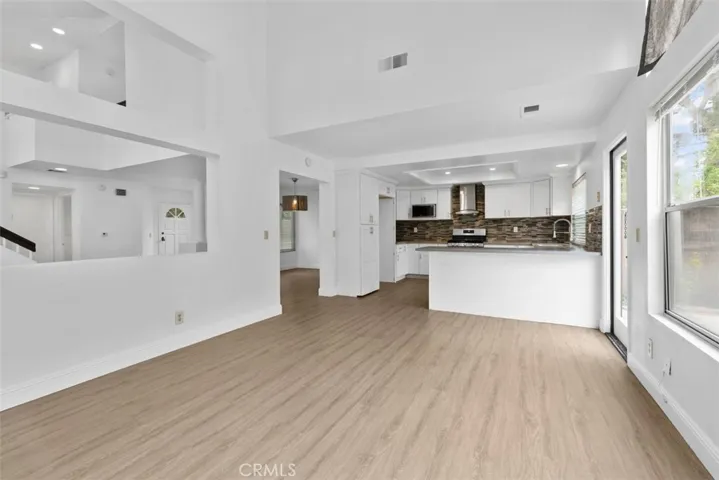 1 Damara, Irvine, California 92614