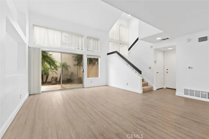 1 Damara, Irvine, California 92614