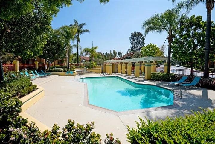 1 Damara, Irvine, California 92614