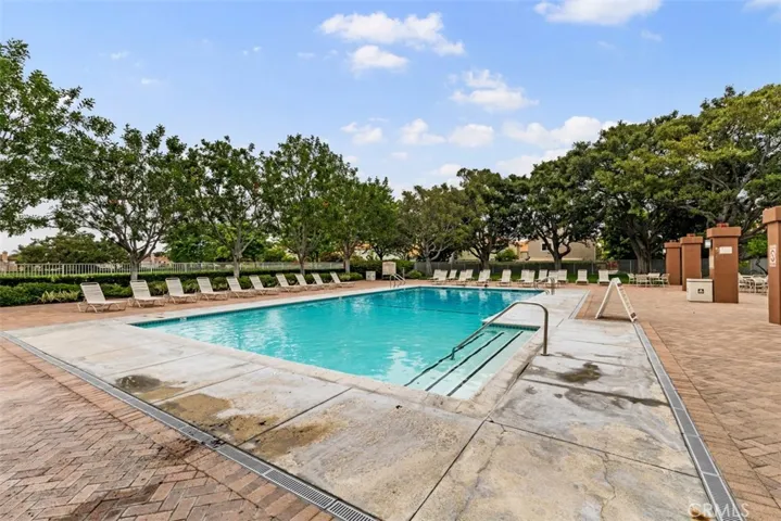 1 Damara, Irvine, California 92614