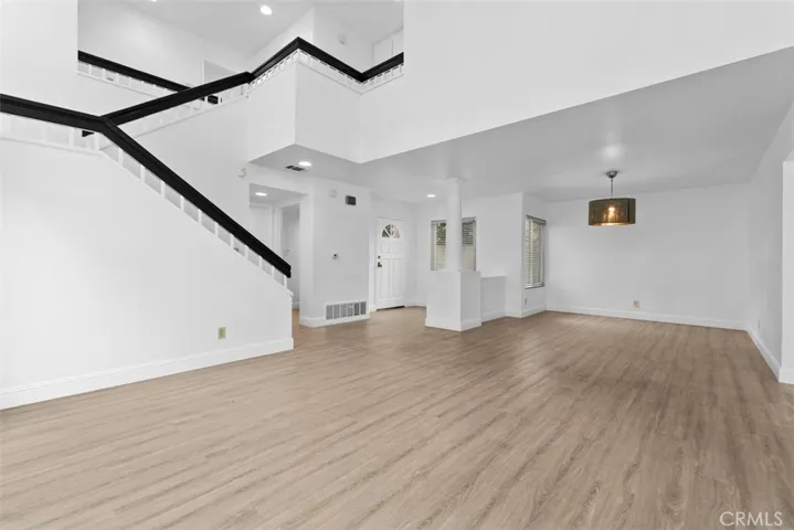 1 Damara, Irvine, California 92614
