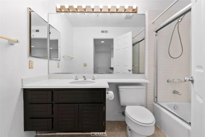 1 Damara, Irvine, California 92614
