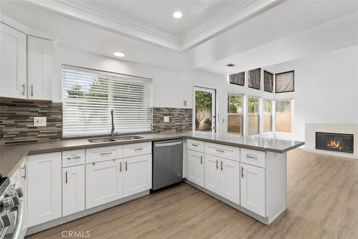 1 Damara, Irvine, California 92614