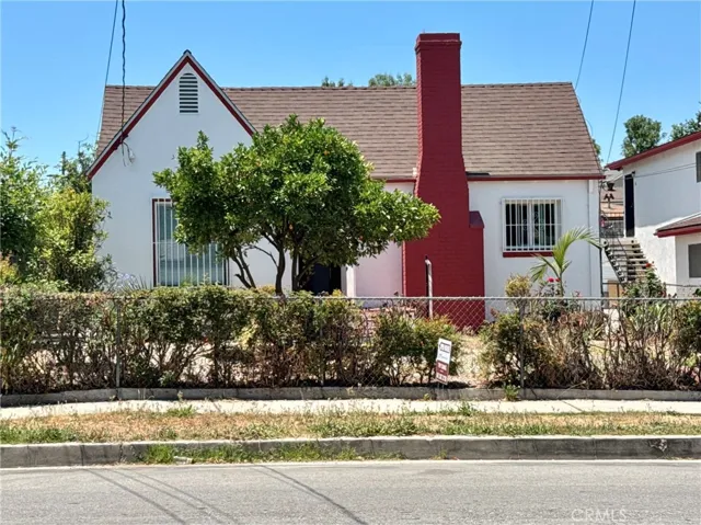 Main house - facing on the Lombardy Blvd